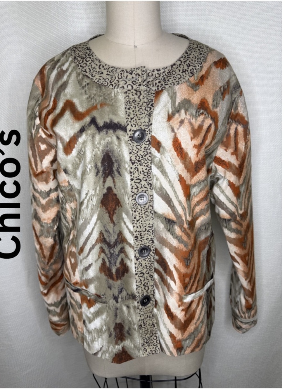 Chicos Animal Print Jacket Size 3 Large Brown Tan Button Front Stretch